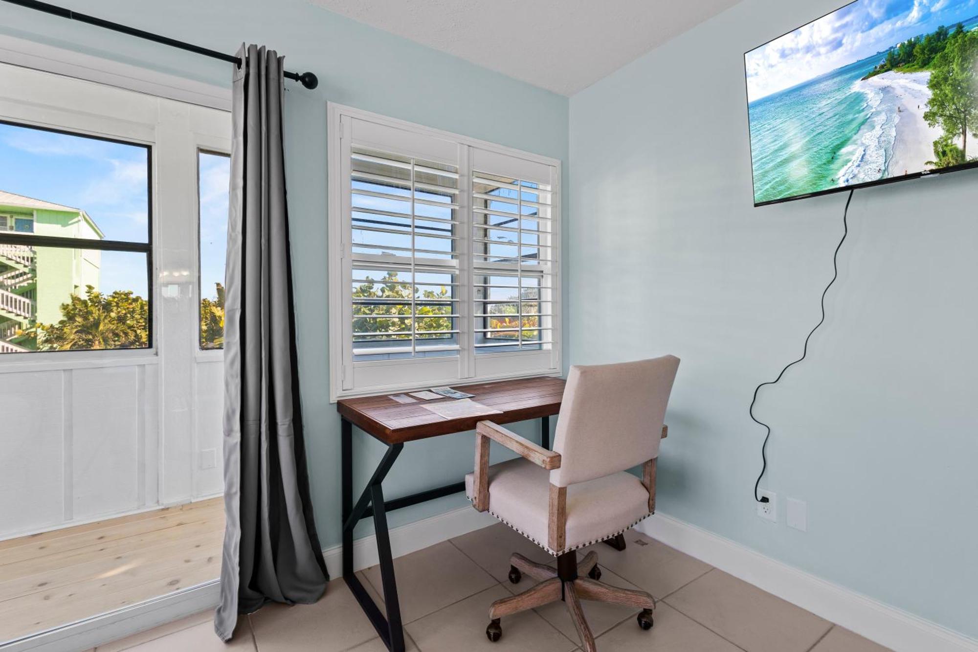 Partial Ocean View Hotel Room- King Bed #1 Fort Pierce Esterno foto